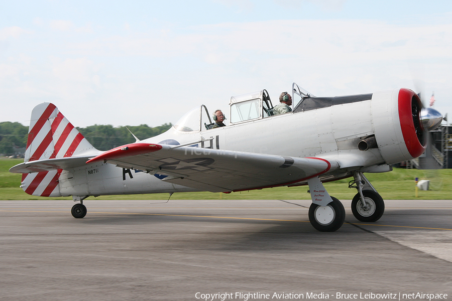 (Private) North American AT-6D Texan (N87H) | Photo 160563