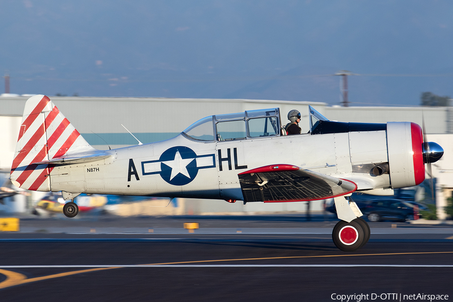 (Private) North American AT-6D Texan (N87H) | Photo 563447