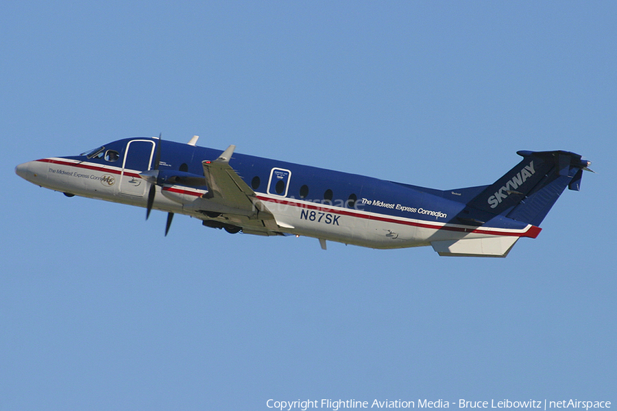 Midwest Connect Beech 1900D (N87SK) | Photo 91891