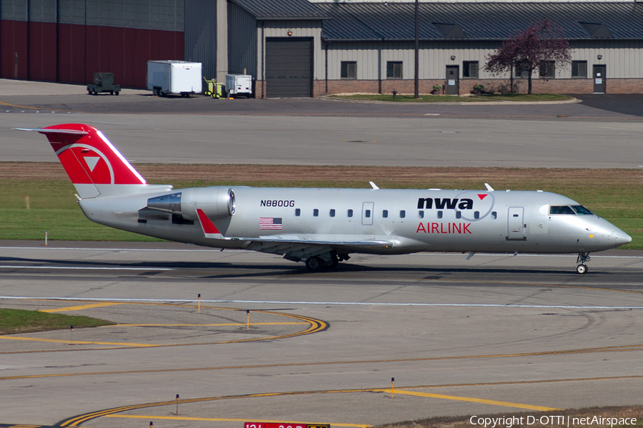 Northwest Airlink (Pinnacle Airlines) Bombardier CRJ-200LR (N8800G) | Photo 191213