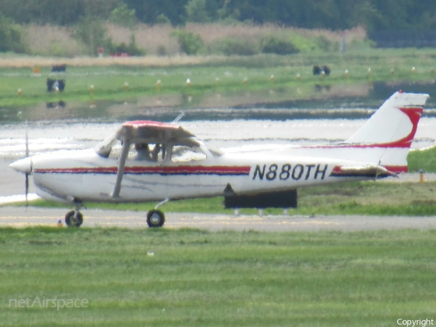 (Private) Cessna 172RG Cutlass (N880TH) | Photo 680480