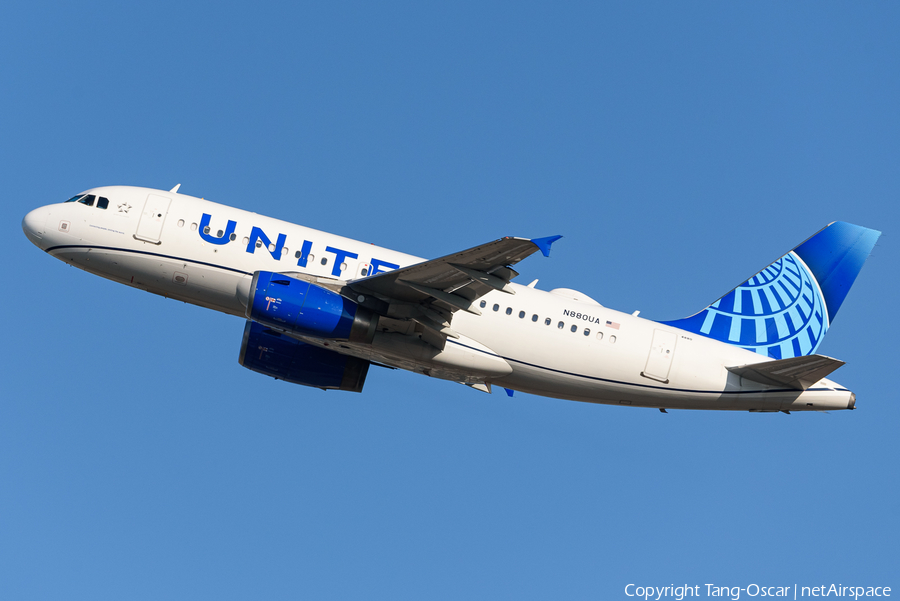 United Airlines Airbus A319-132 (N880UA) | Photo 463627