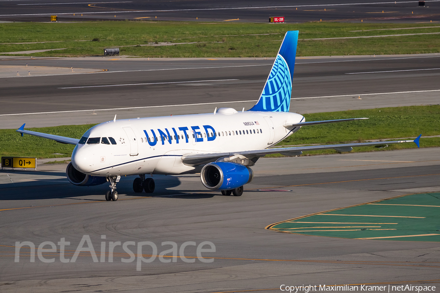 United Airlines Airbus A319-132 (N880UA) | Photo 502901