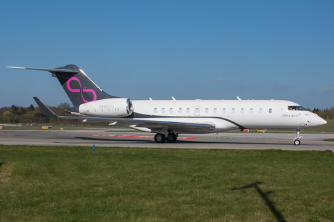 Zetta Jet Bombardier BD-700-1A11 Global 5000 (N880ZJ) at  Hamburg - Fuhlsbuettel (Helmut Schmidt), Germany