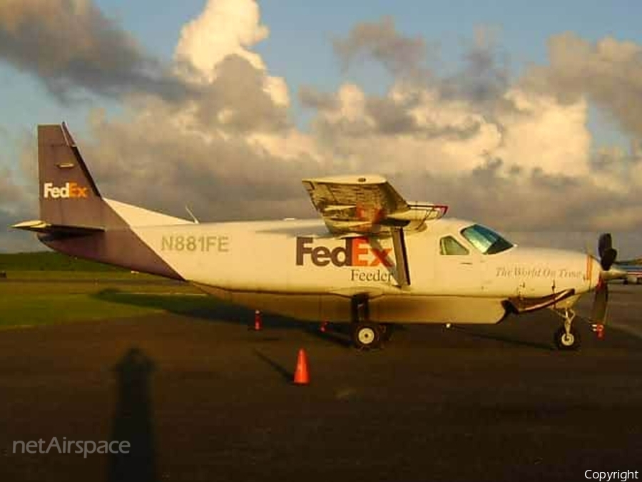 FedEx Feeder (Mountain Air Cargo) Cessna 208B Super Cargomaster (N881FE) | Photo 261642