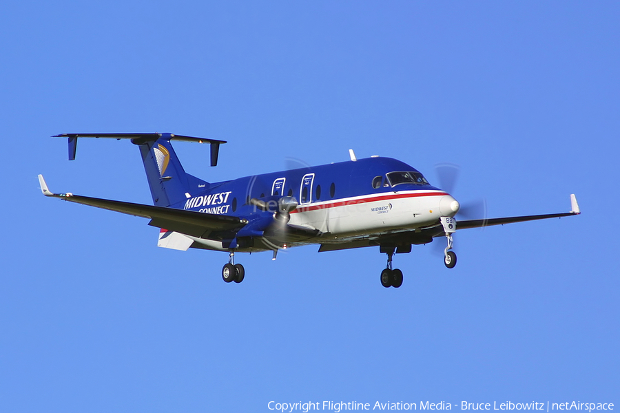 Midwest Connect Beech 1900D (N881SK) | Photo 181266