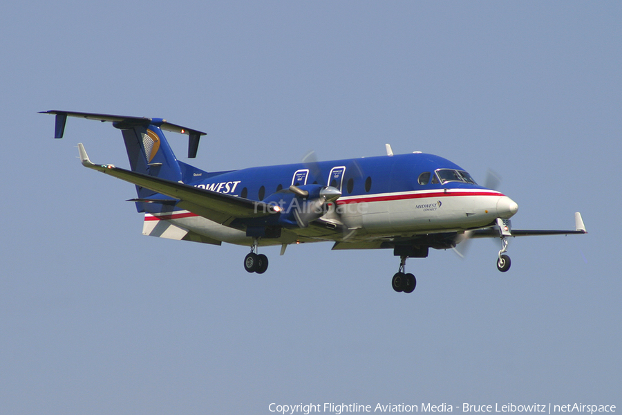 Midwest Connect Beech 1900D (N881SK) | Photo 91892