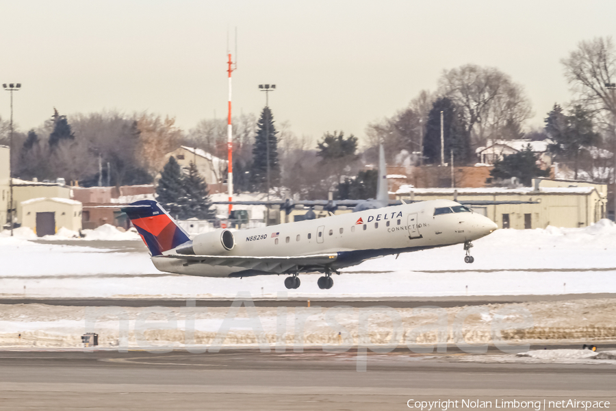 Delta Connection (SkyWest Airlines) Bombardier CRJ-200LR (N8828D) | Photo 426782