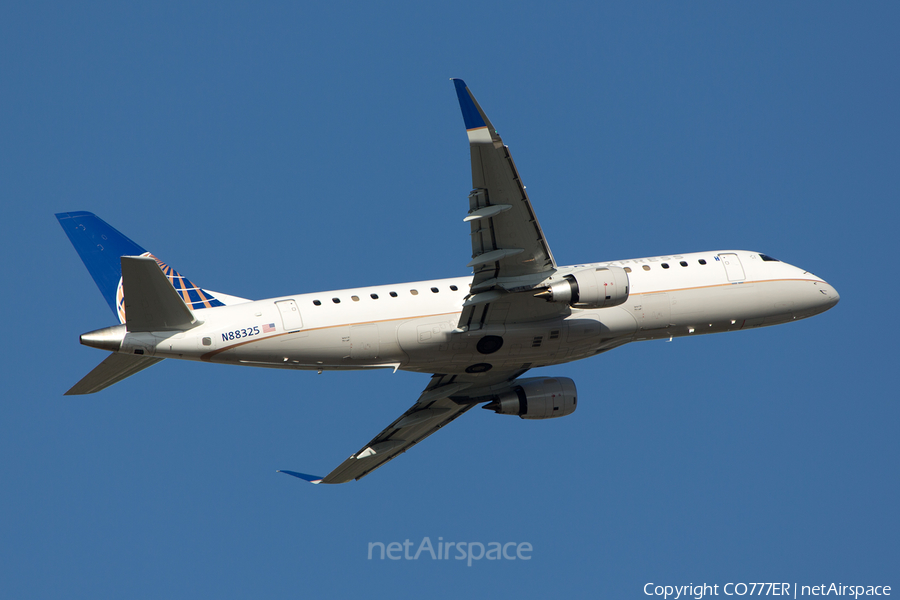 United Express (Mesa Airlines) Embraer ERJ-175LR (ERJ-170-200LR) (N88325) | Photo 104739