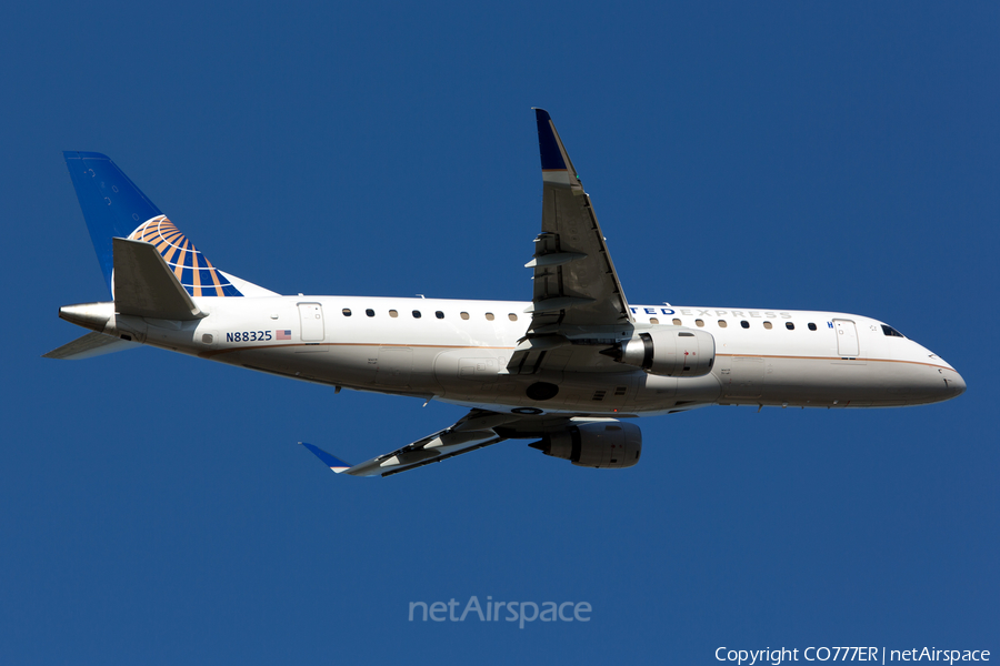 United Express (Mesa Airlines) Embraer ERJ-175LR (ERJ-170-200LR) (N88325) | Photo 110145