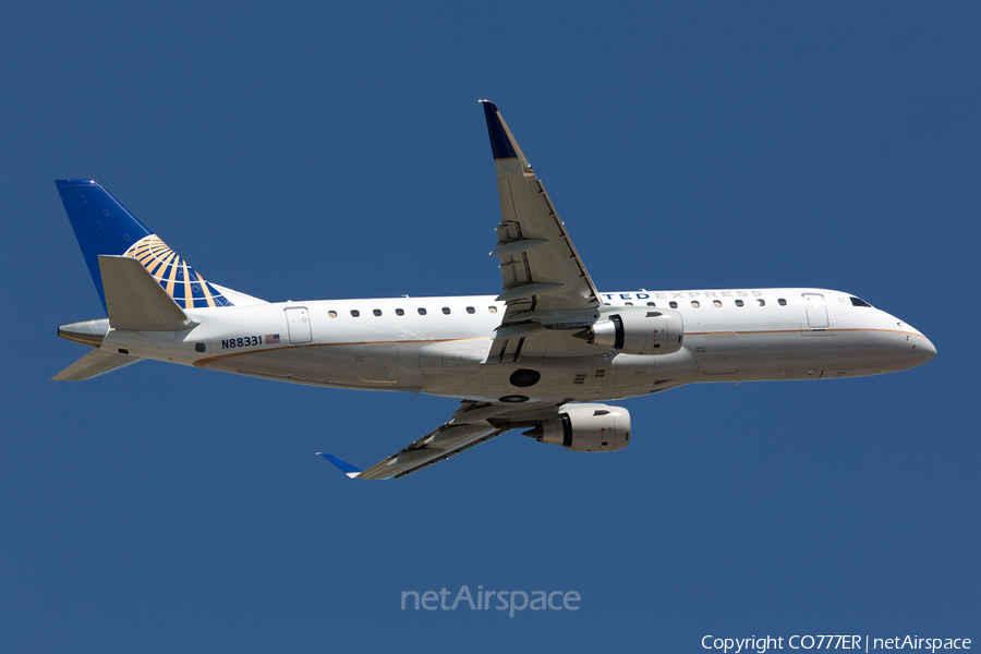 United Express (Mesa Airlines) Embraer ERJ-175LR (ERJ-170-200LR) (N88331) | Photo 104736