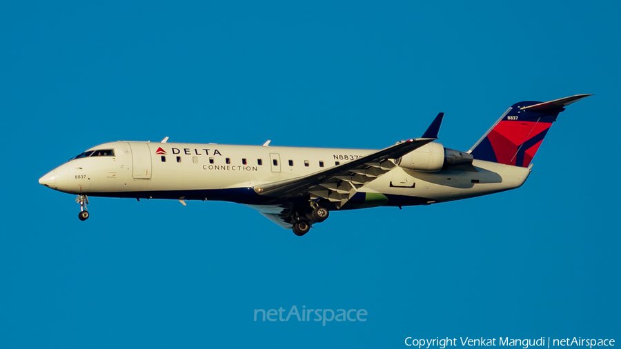 Northwest Airlink (Pinnacle Airlines) Bombardier CRJ-200LR (N8837B) | Photo 193724