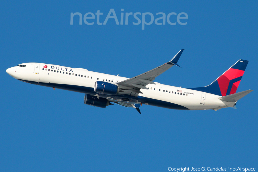 Delta Air Lines Boeing 737-932(ER) (N883DN) | Photo 209835