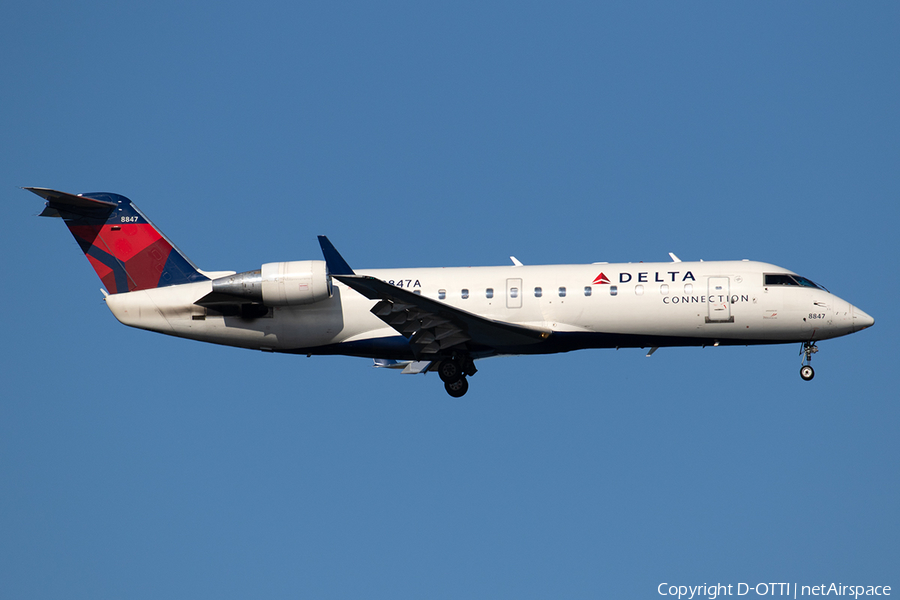 Delta Connection (Endeavor Air) Bombardier CRJ-200LR (N8847A) | Photo 357527