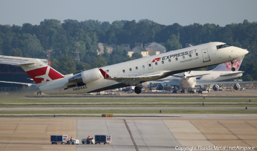 ExpressJet Bombardier CRJ-200ER (N884AS) | Photo 300102