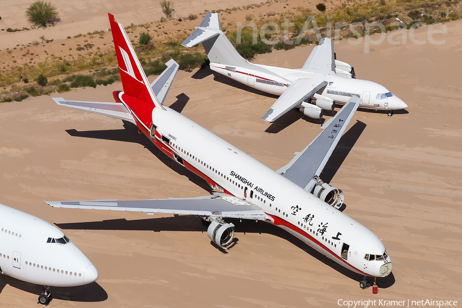 Shanghai Airlines Boeing 767-36D (N885BC) | Photo 676107