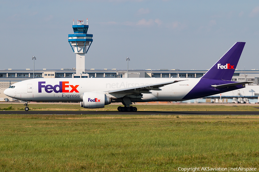 FedEx Boeing 777-FS2 (N885FD) | Photo 179338