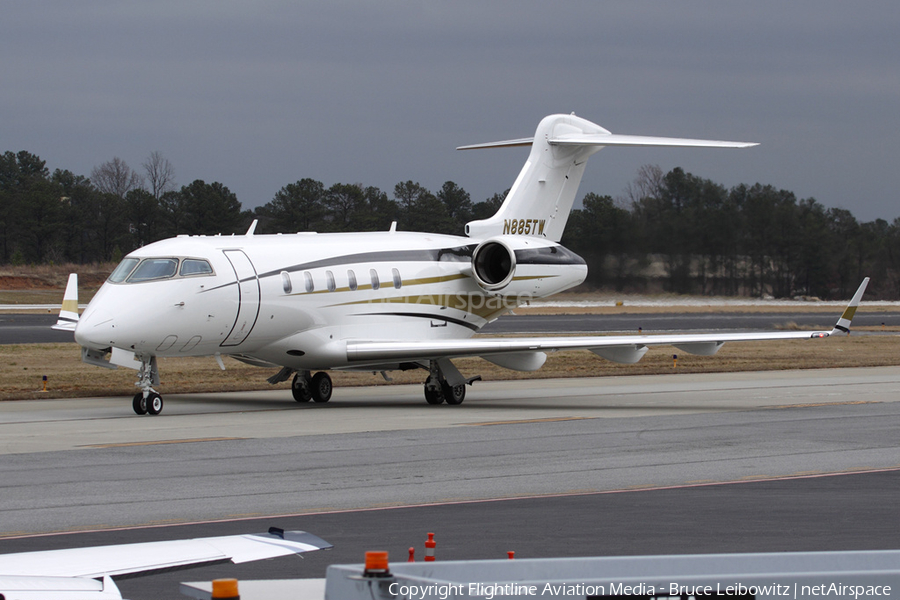Transwest Air Bombardier BD-100-1A10 Challenger 300 (N885TW) | Photo 159184