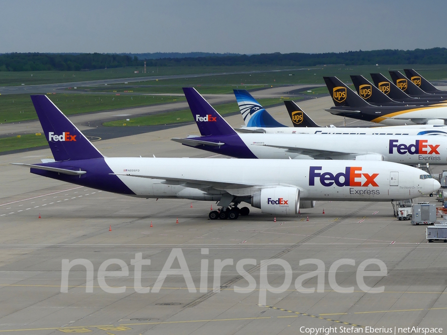 FedEx Boeing 777-FS2 (N886FD) | Photo 568732