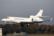 Clay Lacy Aviation Dassault Falcon 7X (N888AR) at  Farnborough, United Kingdom