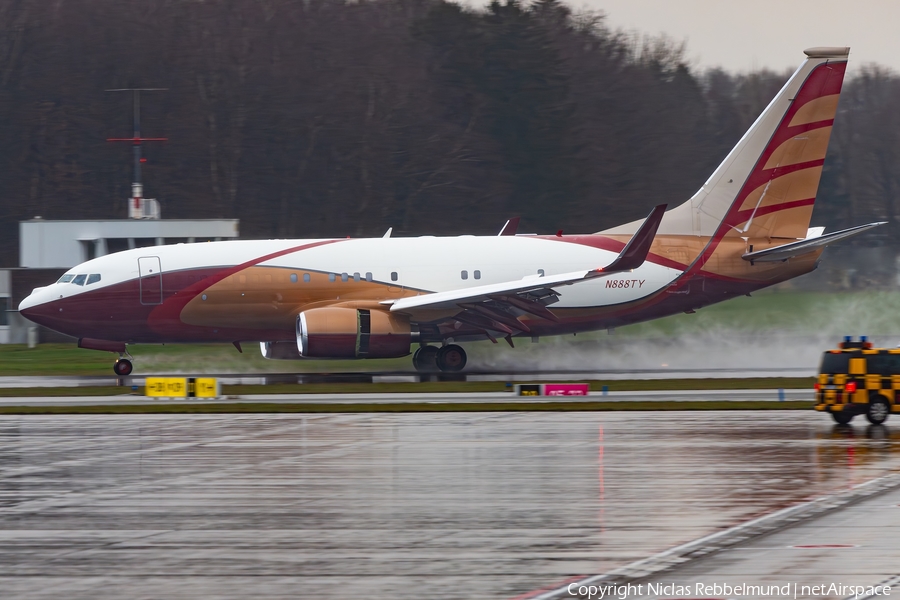 (Private) Boeing 737-7AH(BBJ) (N888TY) | Photo 659874