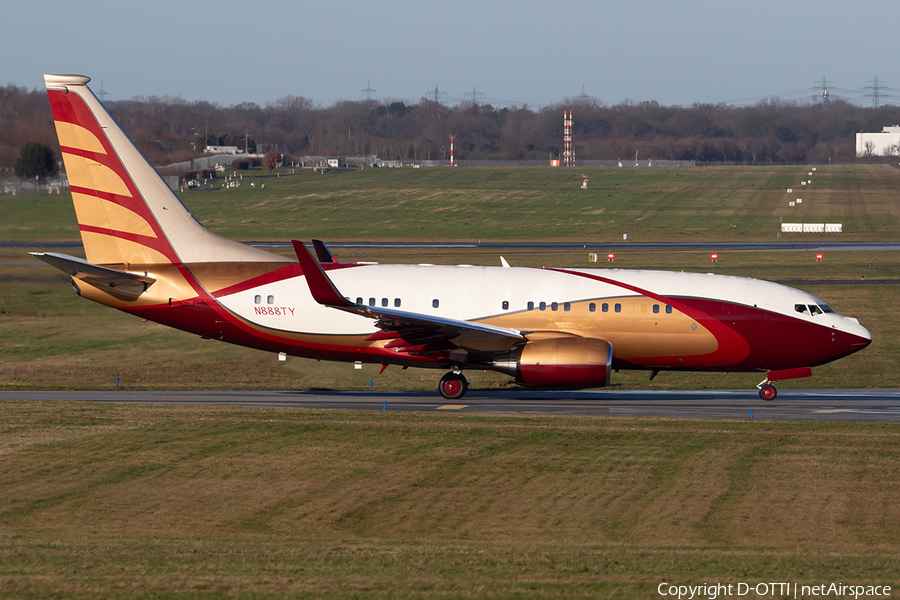 (Private) Boeing 737-7AH(BBJ) (N888TY) | Photo 659985