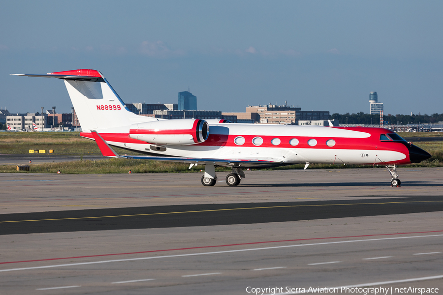 (Private) Gulfstream G-IV-X (G450) (N88999) | Photo 329726
