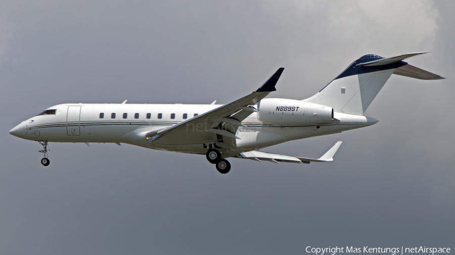 (Private) Bombardier BD-700-1A11 Global 5000 (N889ST) | Photo 479716