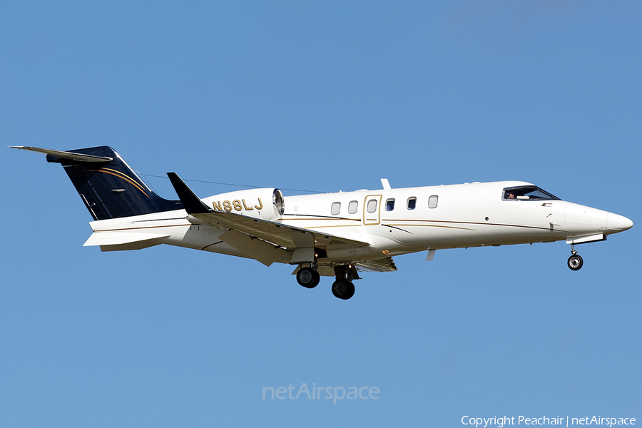 (Private) Bombardier Learjet 40 (N88LJ) | Photo 270572