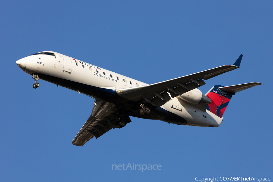 Delta Connection (Endeavor Air) Bombardier CRJ-200LR (N8908D) | Photo 506010