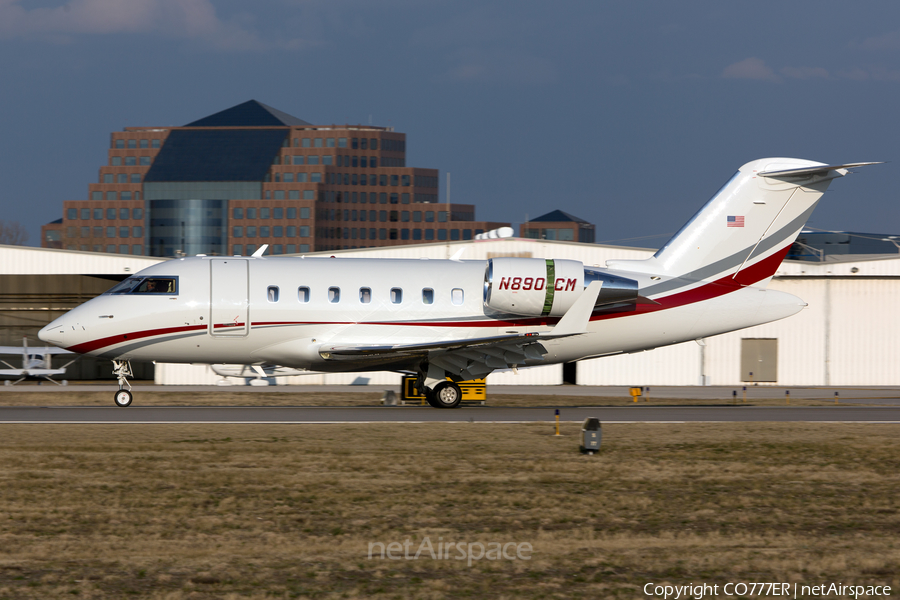 (Private) Bombardier CL-600-2B16 Challenger 605 (N890CM) | Photo 21519