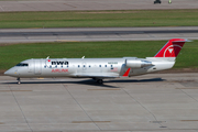 Northwest Airlink (Pinnacle Airlines) Bombardier CRJ-200LR (N8918B) at  Minneapolis - St. Paul International, United States