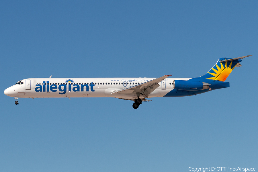 Allegiant Air McDonnell Douglas MD-83 (N891GA) | Photo 181065