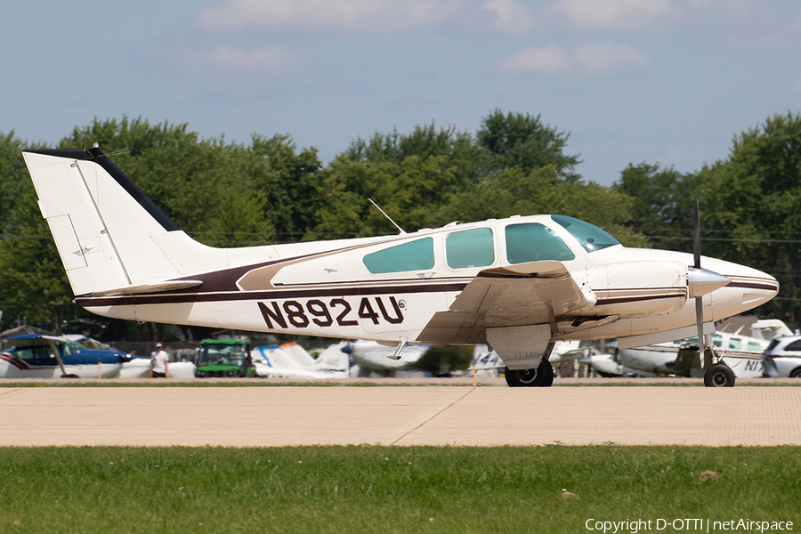 (Private) Beech Baron 95-B55 (T-42A) (N8924U) | Photo 659331