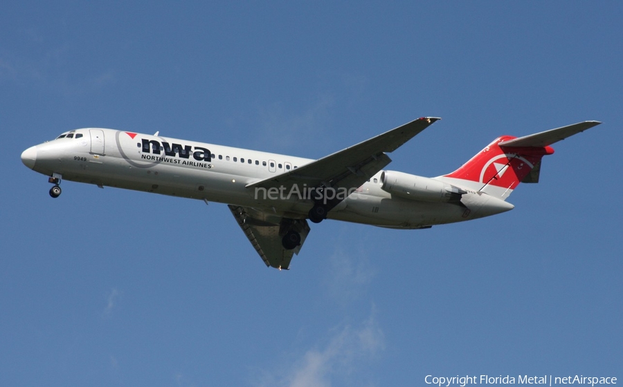 Northwest Airlines Douglas DC-9-31 (N8928E) | Photo 304404