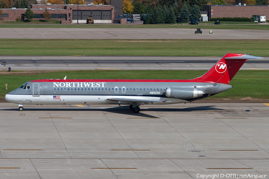 Northwest Airlines Douglas DC-9-31 (N8929E) | Photo 191234