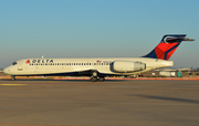 Delta Air Lines Boeing 717-2BD (N892AT) at  Dallas/Ft. Worth - International, United States