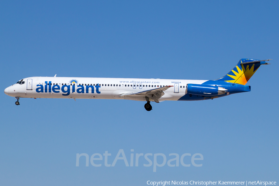 Allegiant Air McDonnell Douglas MD-83 (N892GA) | Photo 127256