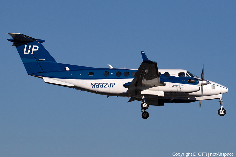 Wheels Up Beech King Air 350i (N892UP) | Photo 541361