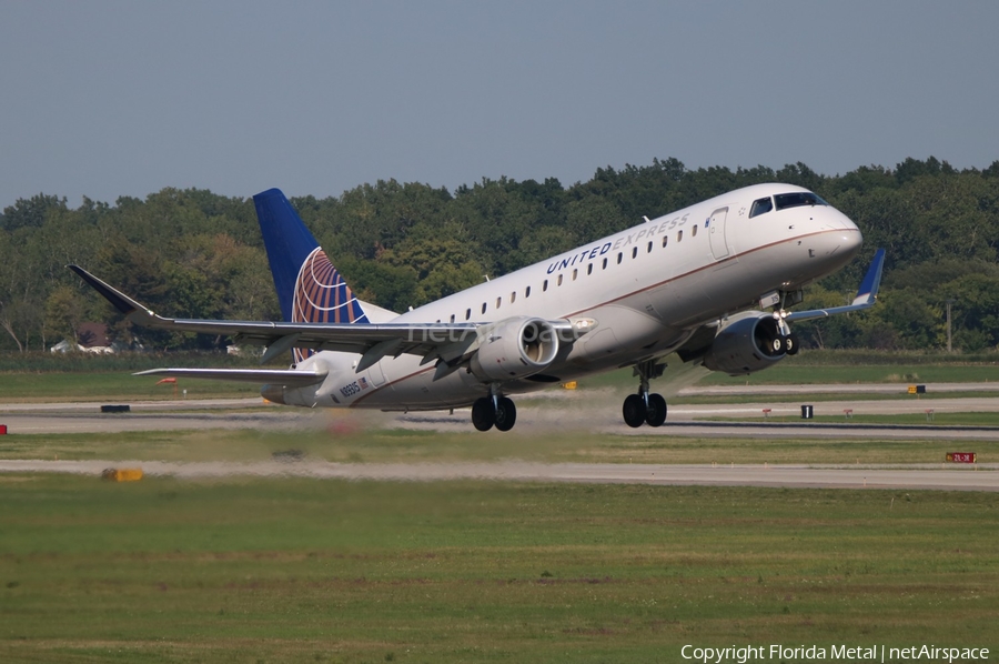 United Express (Mesa Airlines) Embraer ERJ-175LR (ERJ-170-200LR) (N89315) | Photo 299790