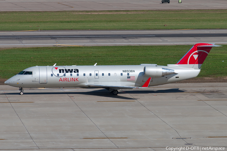Northwest Airlink (Pinnacle Airlines) Bombardier CRJ-200LR (N8938A) | Photo 191207