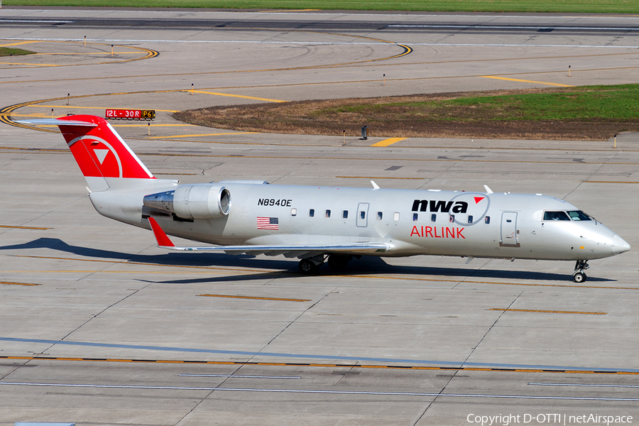 Northwest Airlink (Pinnacle Airlines) Bombardier CRJ-200LR (N8940E) | Photo 191256