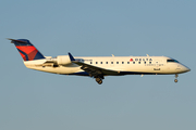 Delta Connection (Endeavor Air) Bombardier CRJ-200LR (N8944B) at  New York - John F. Kennedy International, United States