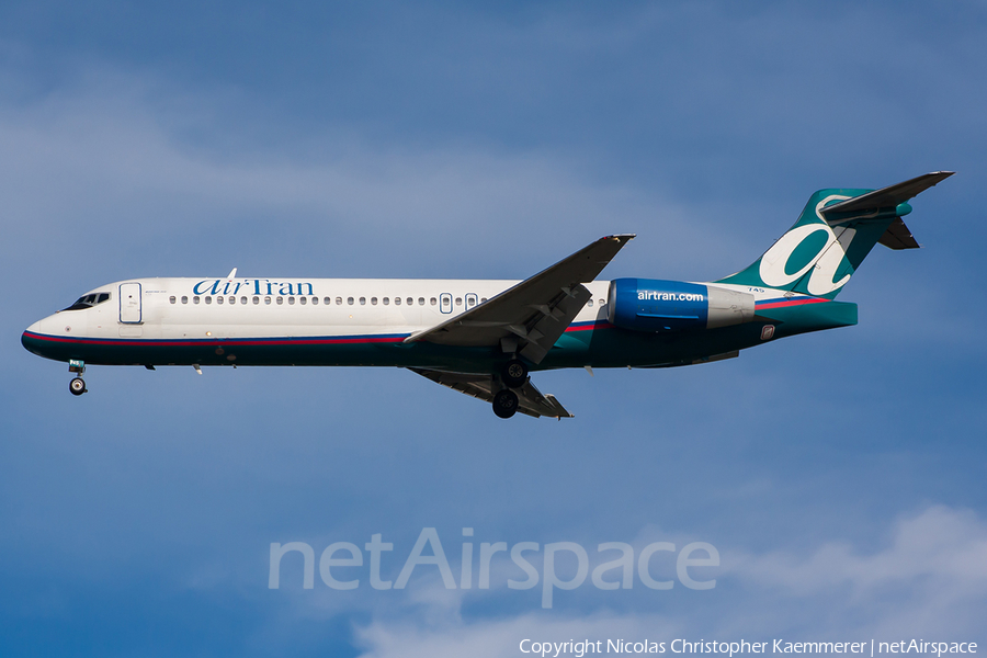 Delta Air Lines Boeing 717-2BD (N895AT) | Photo 127106