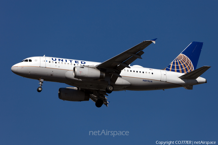 United Airlines Airbus A319-132 (N895UA) | Photo 435338