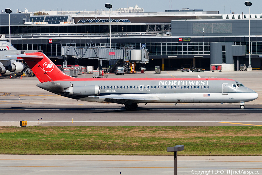 Northwest Airlines McDonnell Douglas DC-9-31 (N8960E) | Photo 190459