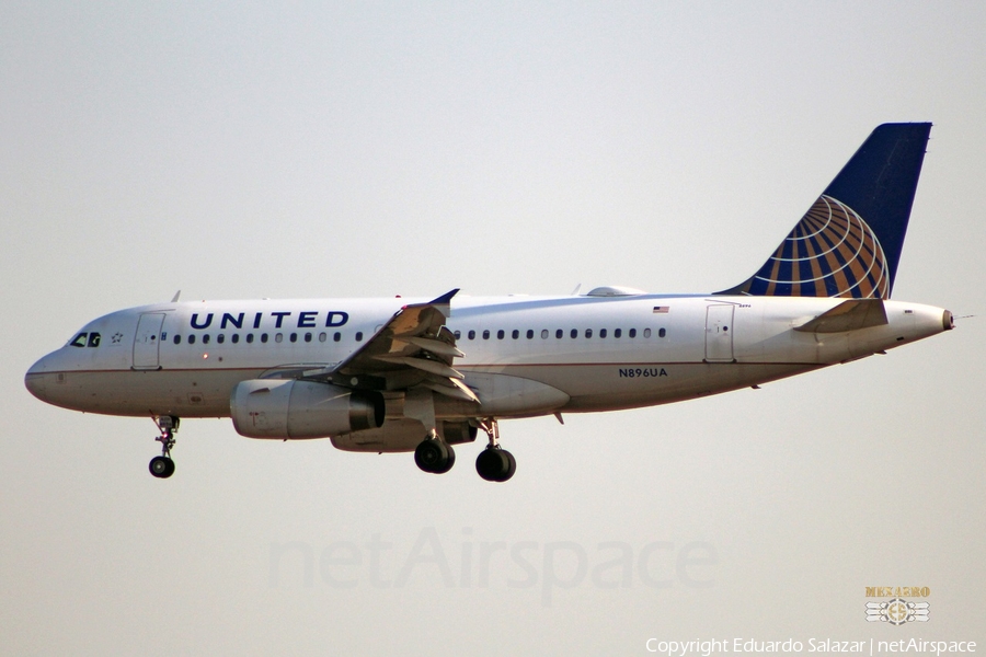 United Airlines Airbus A319-132 (N896UA) | Photo 511208