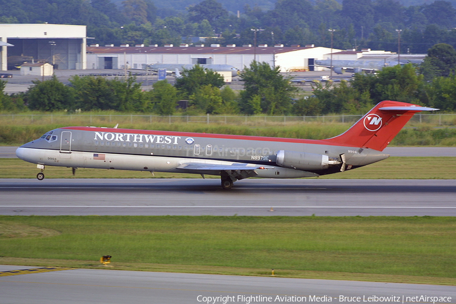 Northwest Airlines McDonnell Douglas DC-9-31 (N8979E) | Photo 170867