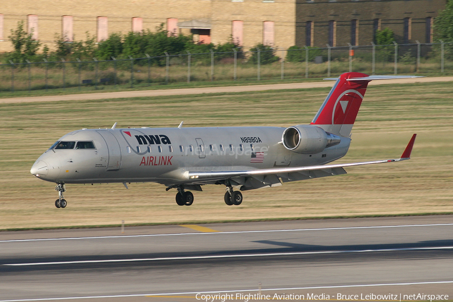 Northwest Airlink (Pinnacle Airlines) Bombardier CRJ-200LR (N8980A) | Photo 150743