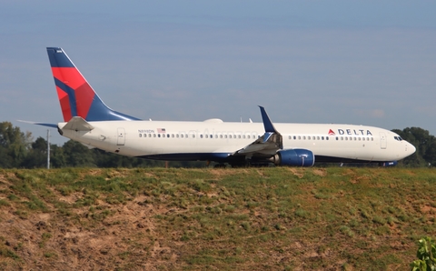 Delta Air Lines Boeing 737-932(ER) (N898DN) at  Atlanta - Hartsfield-Jackson International, United States